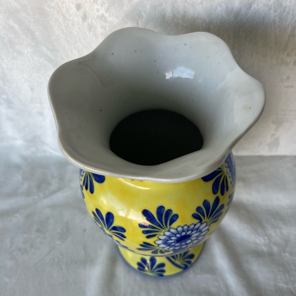 💛💙 bright, colorful vase💛💙 - Picture 4 of 6